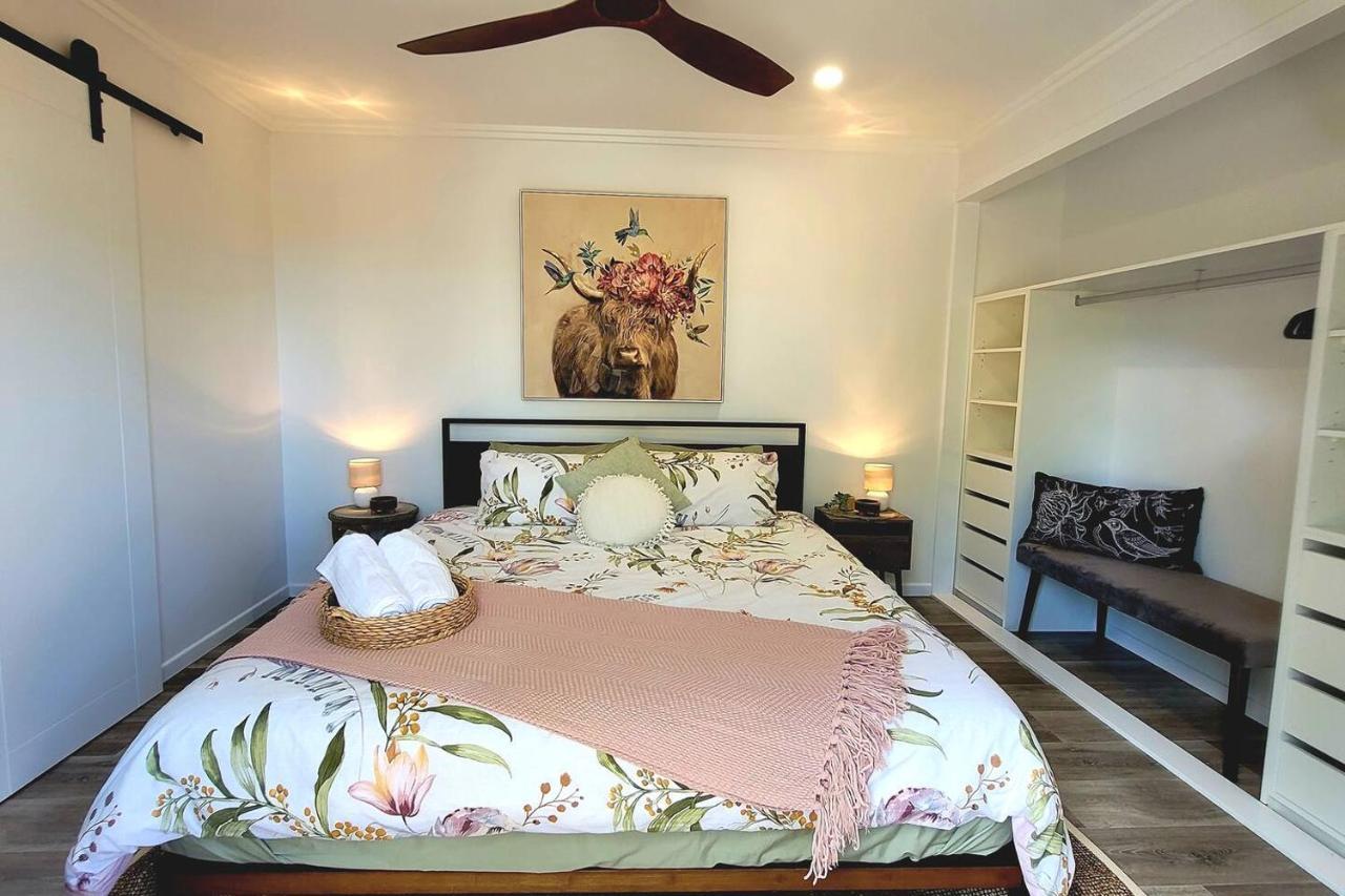 Little Sunshine - Private Acreage Guest Home Hervey Bay Buitenkant foto